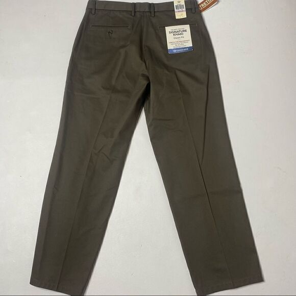 Dockers | NWT Signature Khaki Classic Fit Dress Pants - Picture 7 of 8